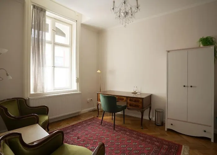 Kalvin Apartment
